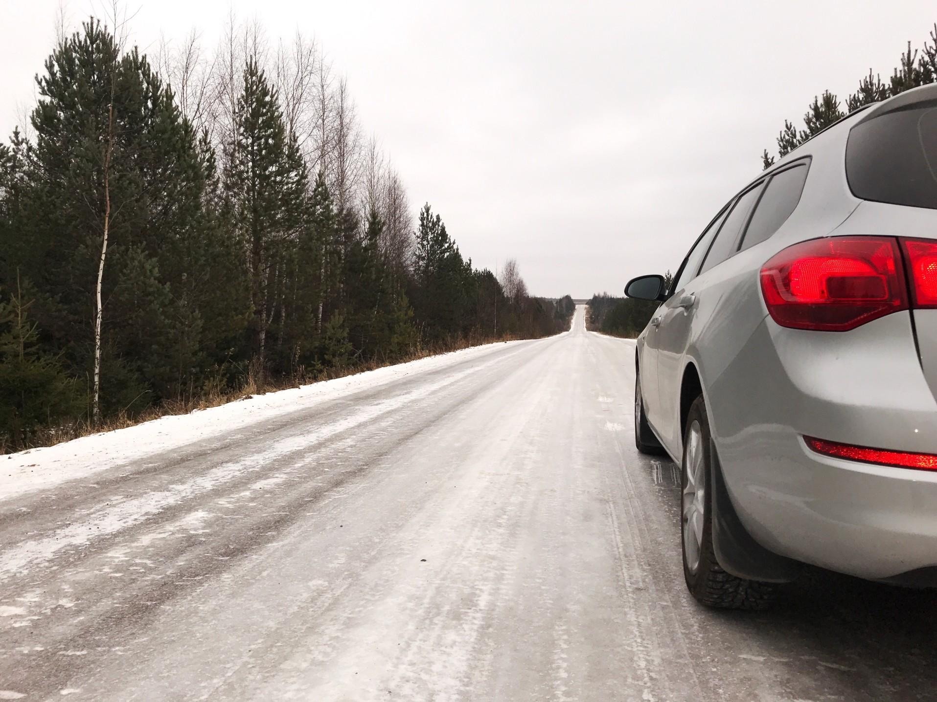 冬季开车,一些车辆时比别人更安全和舒适。