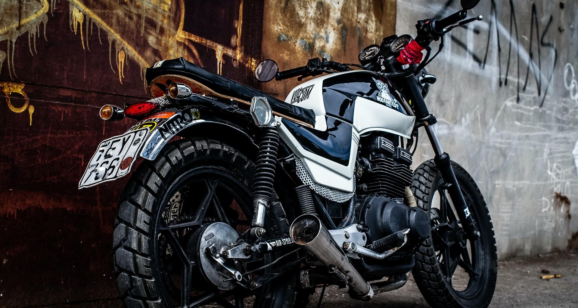 新的零FXE是成本最低的highway-capable电动摩托车。