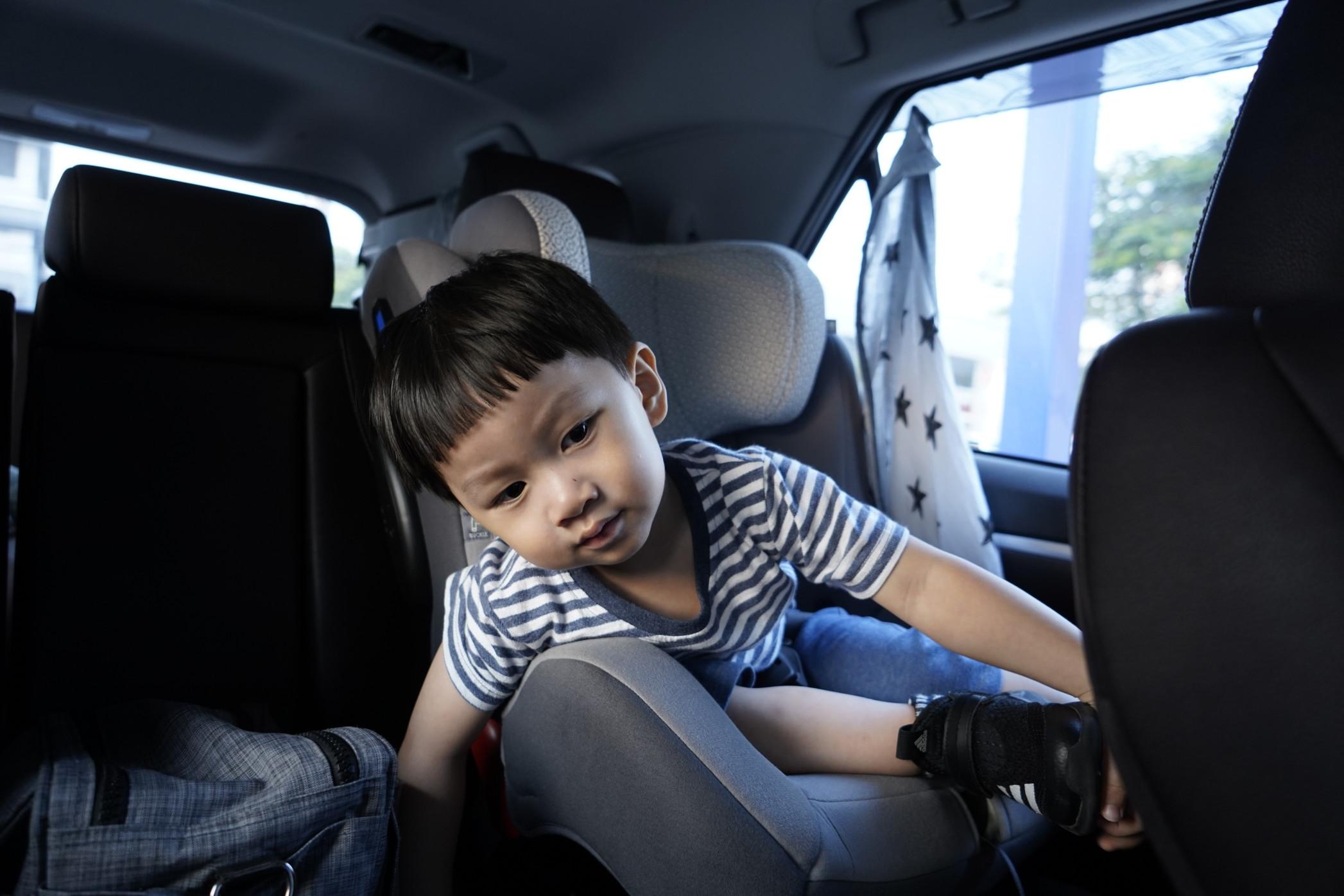 汽车座椅可以在你开车的时候保护孩子的安全。