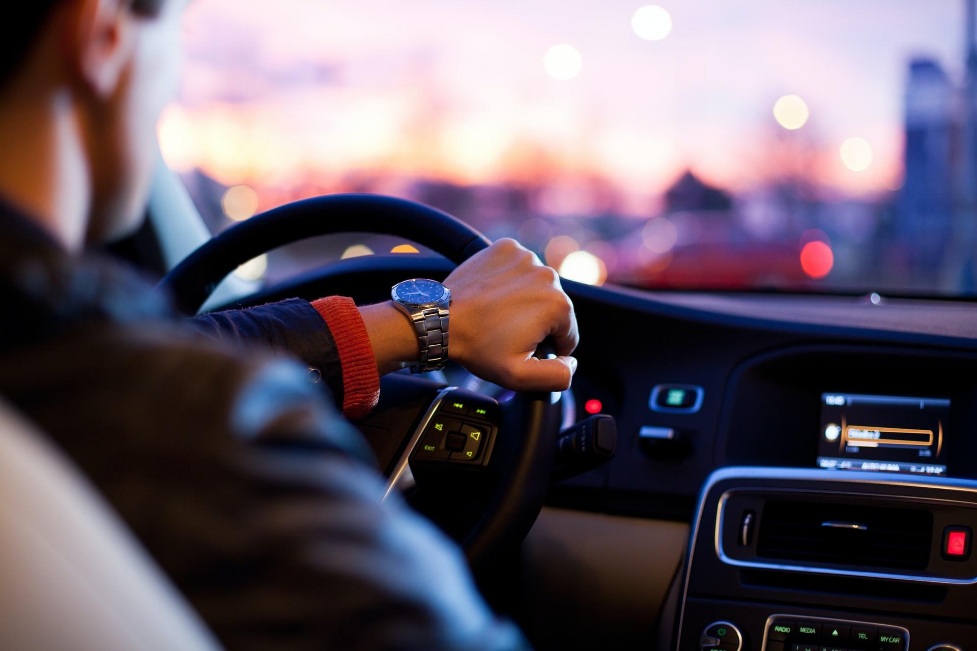 有几个习惯应该避免的讨厌司机安全驾驶。