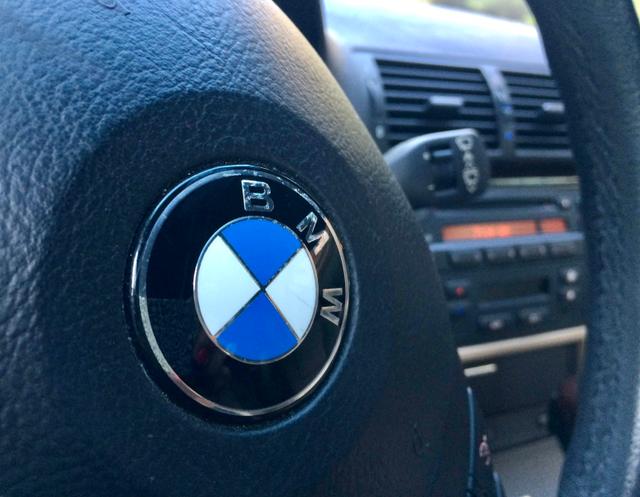 the-first-key-to-the-meaning-of-the-bmw-logo-are-its-colors-white-and-blue-are-the-colors-of-the_t20_0XQ8O9.jpg