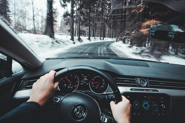 snowy-drive.jpg