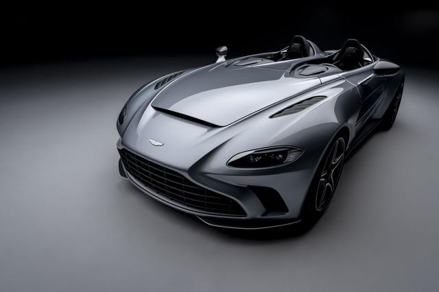 Aston_Martin_V12_Speedster.jpg