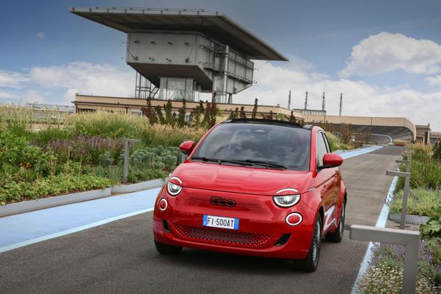 New Fiat 500 (RED) (12) 2.jpg