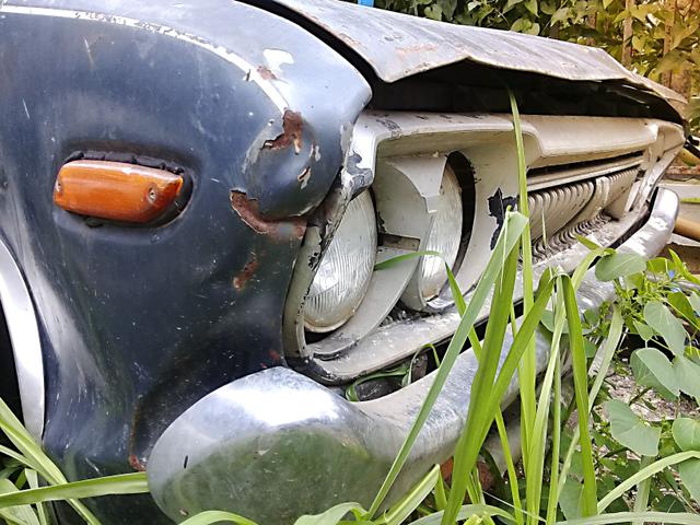 Old-Rusty-Car.jpg