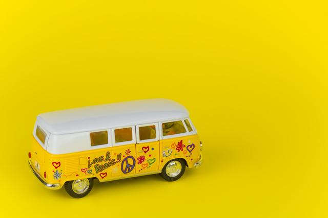 hippie-bus-on-yellow-background_t20_0xxRNk.jpg