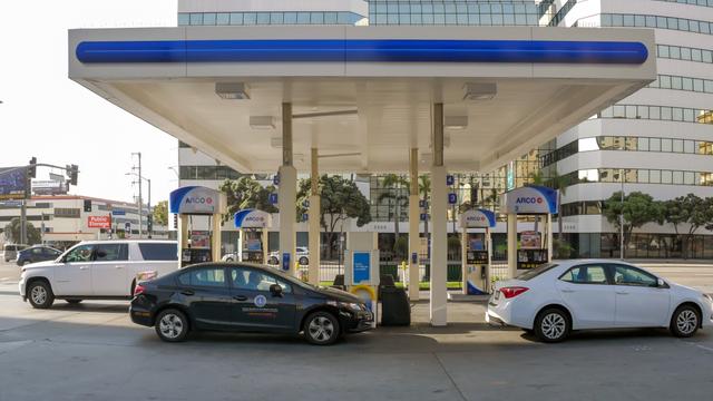California-Gas-Station.jpg