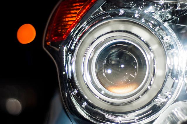 Car-Headlight.jpg
