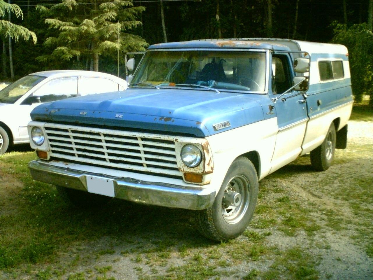  “Highboy” is a nickname given to the Ford F-250s of a specific period.