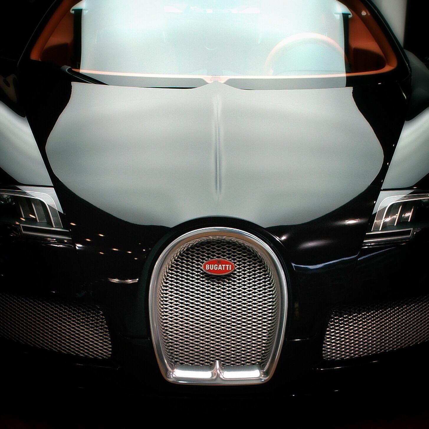 You just know someone has wished they were pulled over by a Bugatti Veyron over a Ford. Maybe that’s just us.