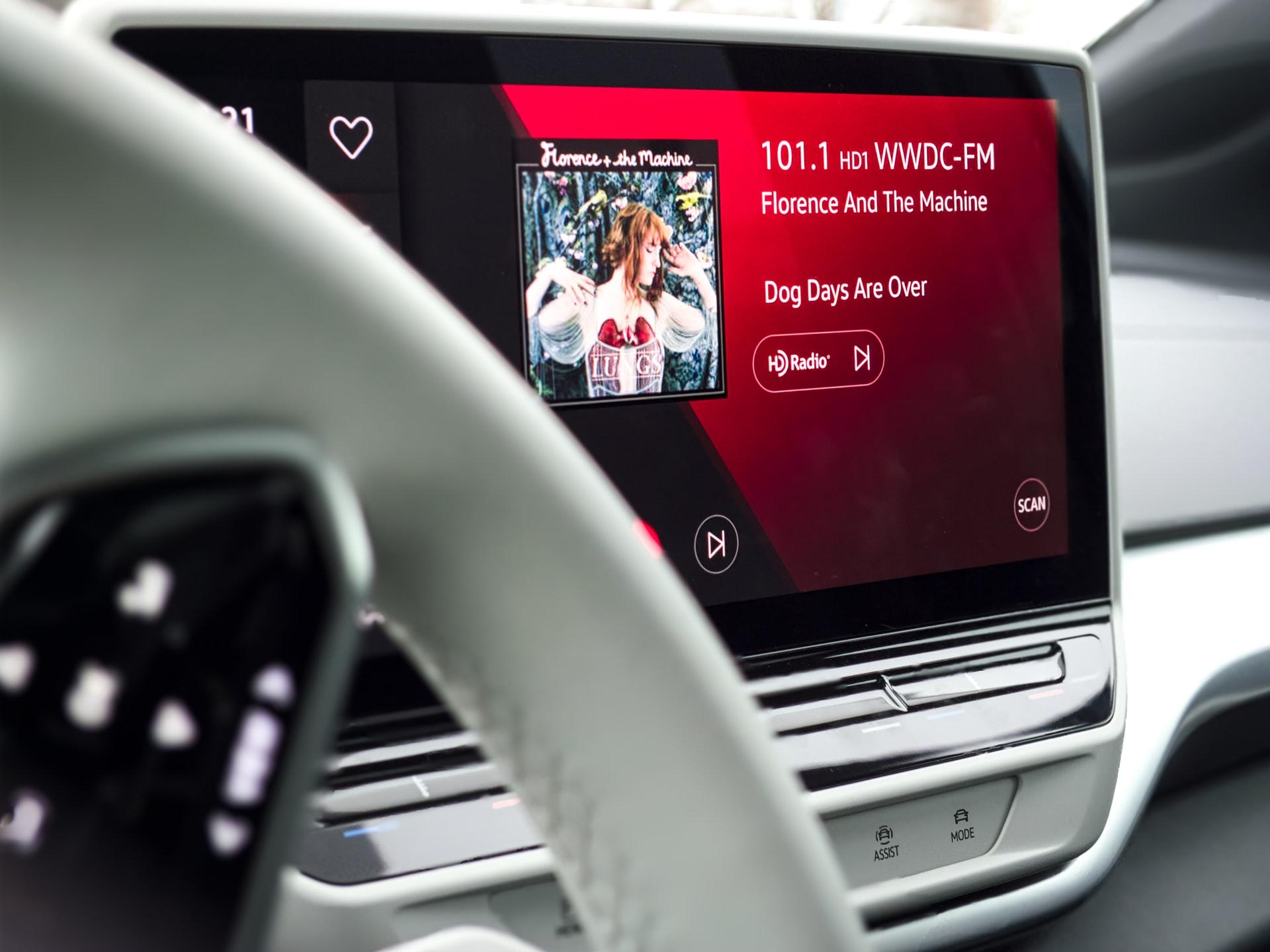 Infiniti is implementing free Apple CarPlay upgrades to their 2020 Q-Series models.