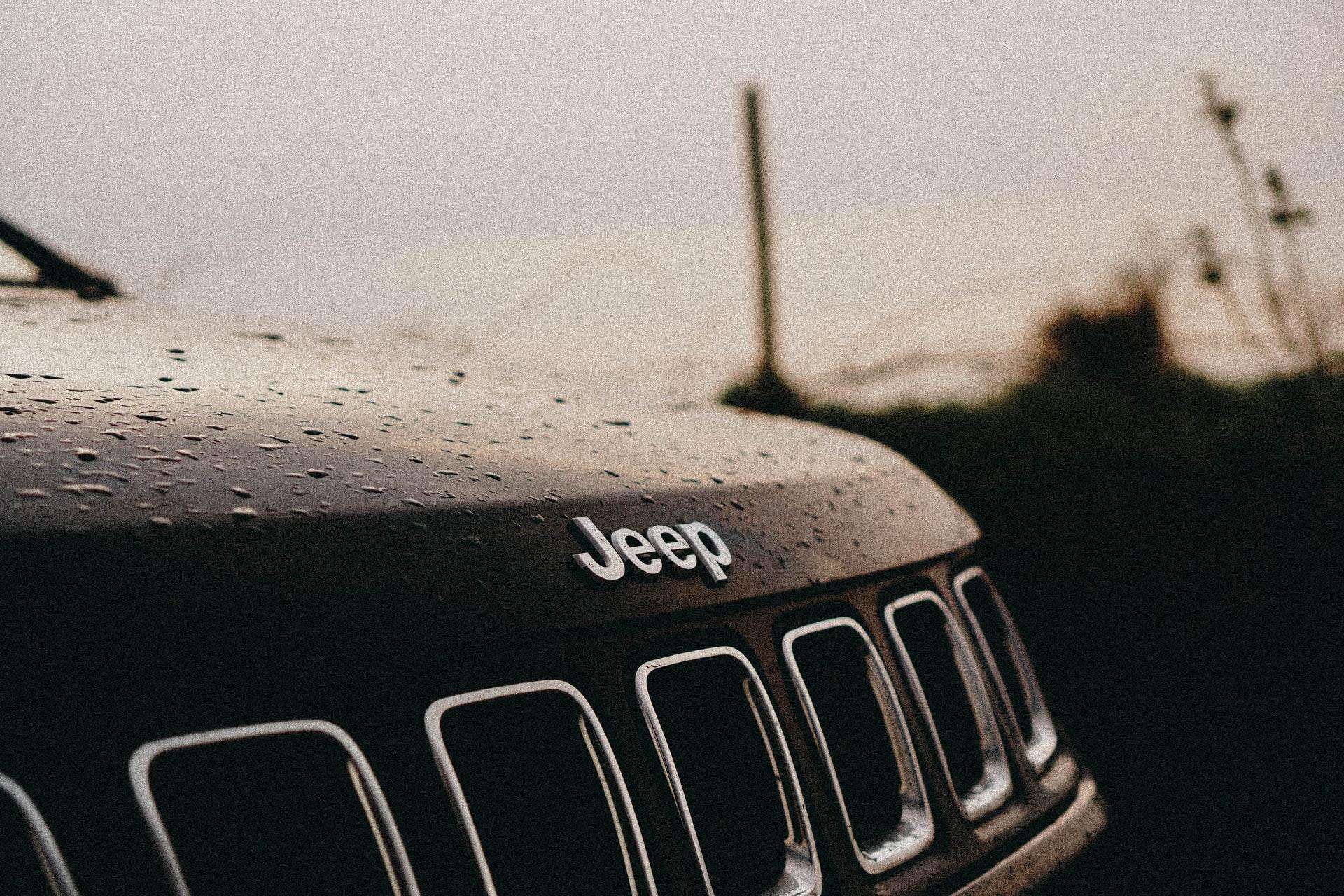 Here’s what you can expect to pay for a 2016 Jeep Grand Cherokee 75th Anniversary edition.