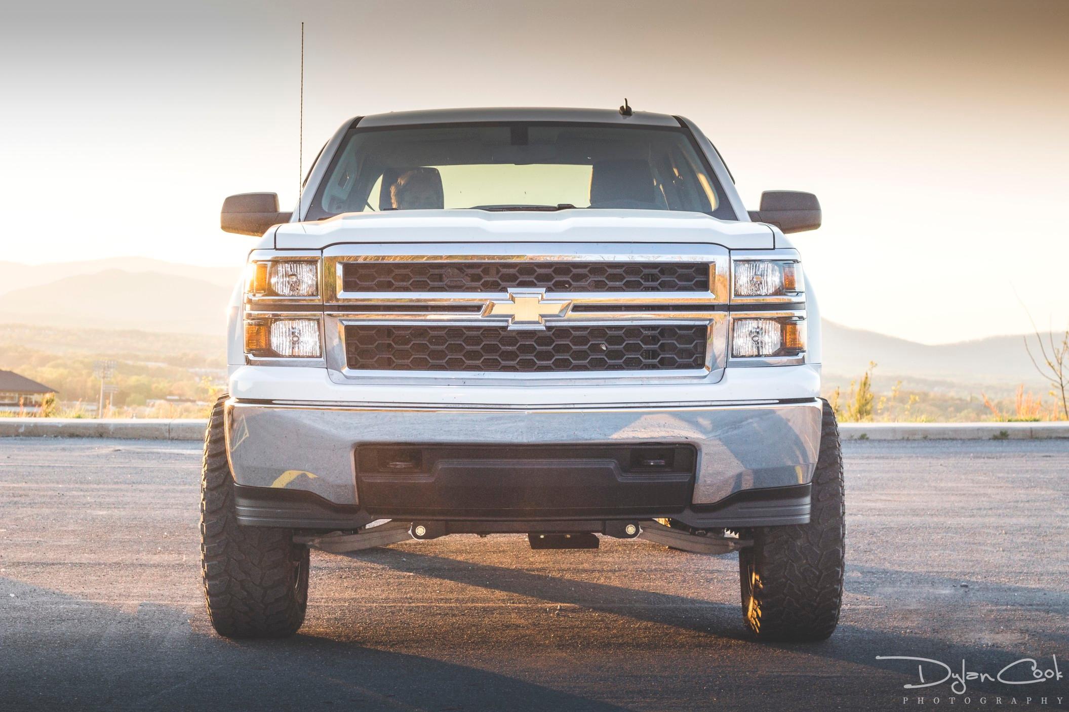 The 2021 Chevy Silverado 1500 diesel gets incredible fuel economy for its size | Twenty20