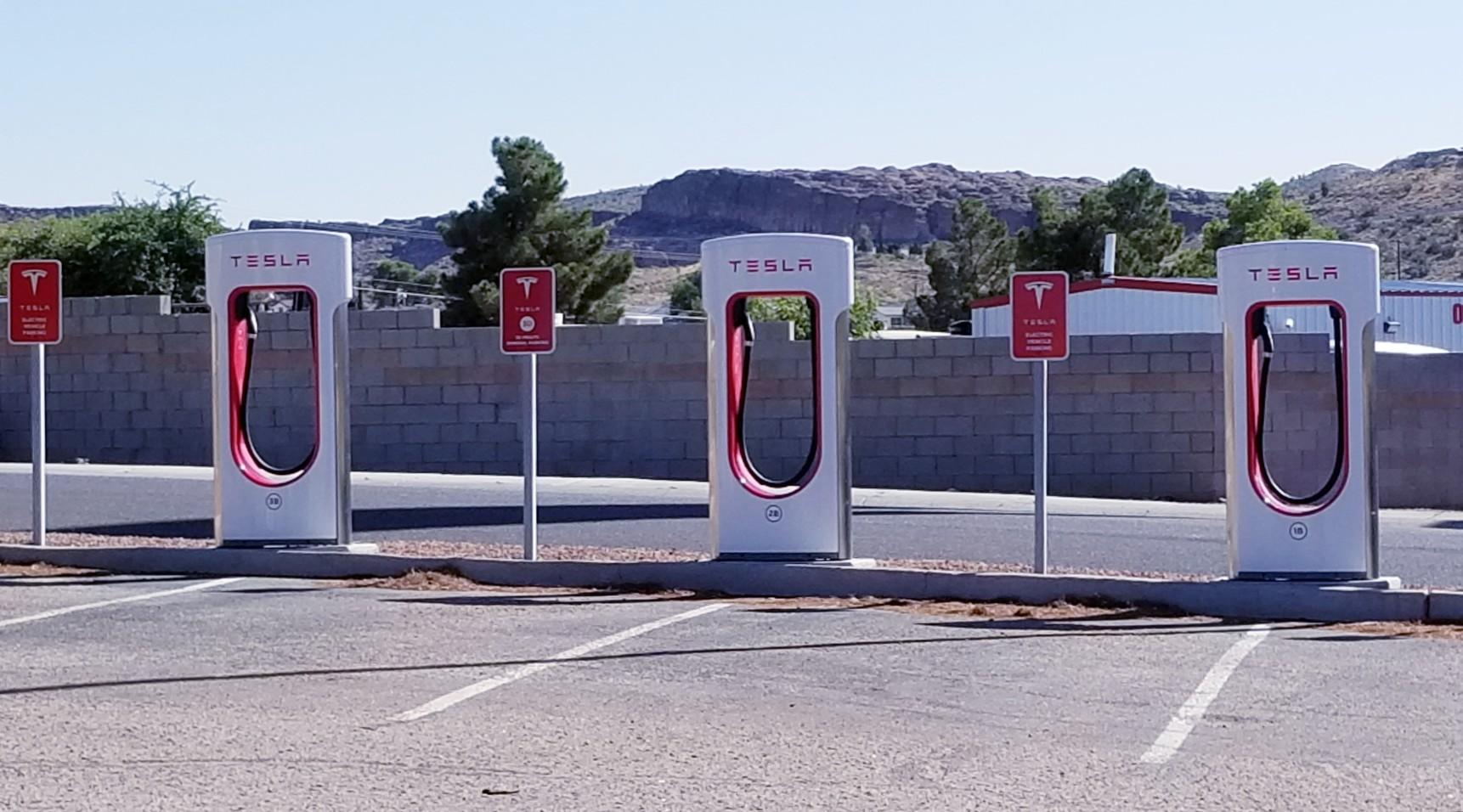 Some customers aren’t happy with Tesla’s charging stations