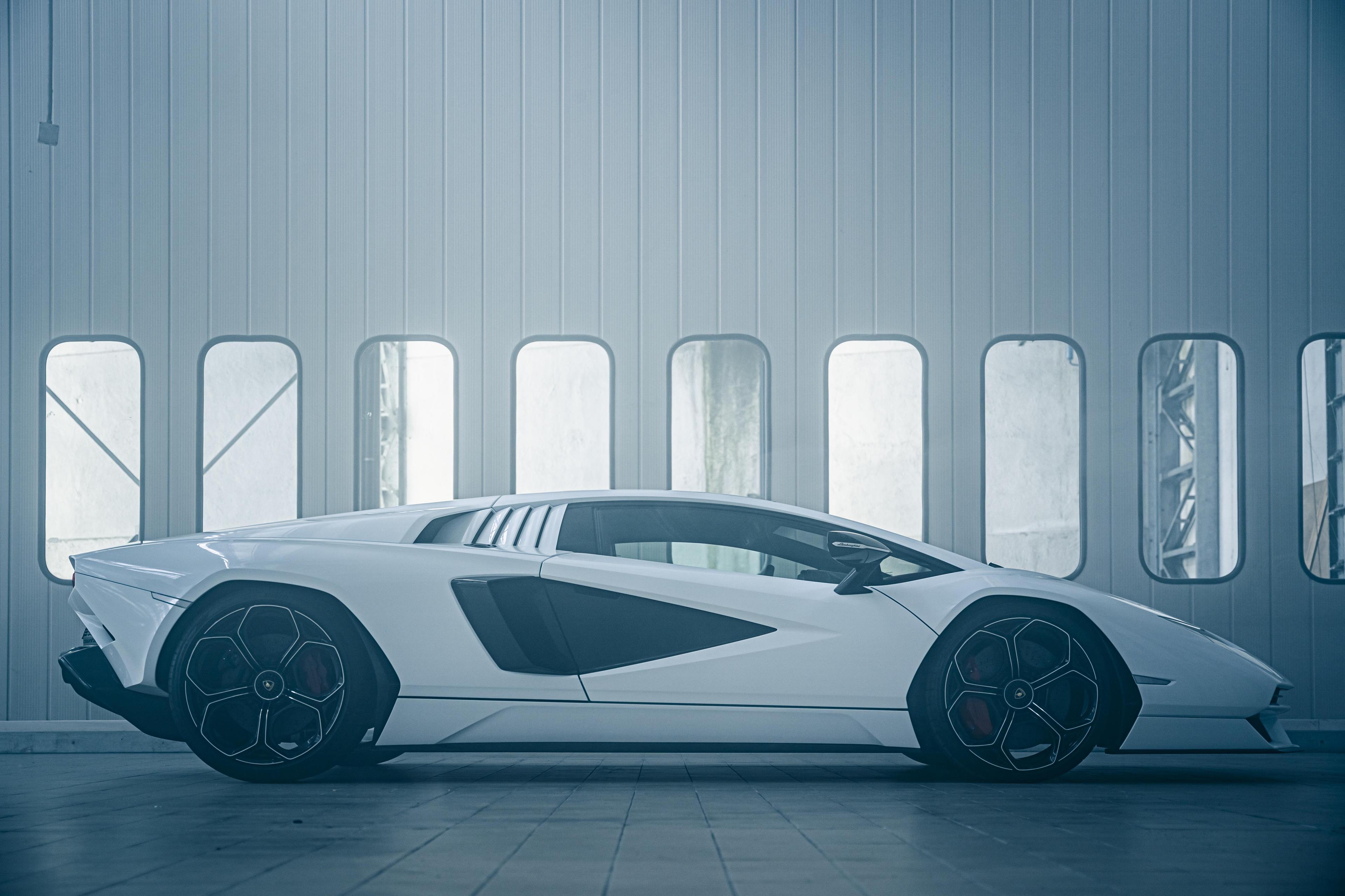 The legendary Lamborghini Countach is coming back.