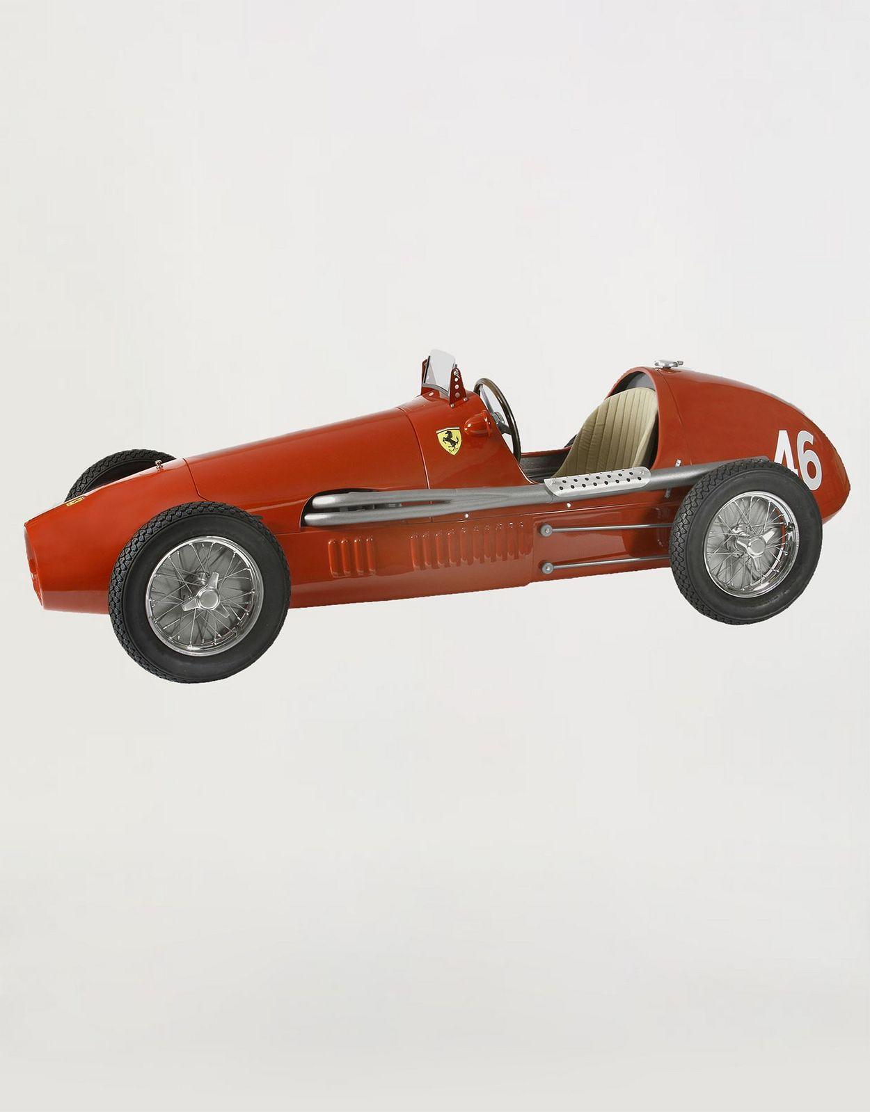 Ferrari 500 F2 1:1.8 scale reproduction