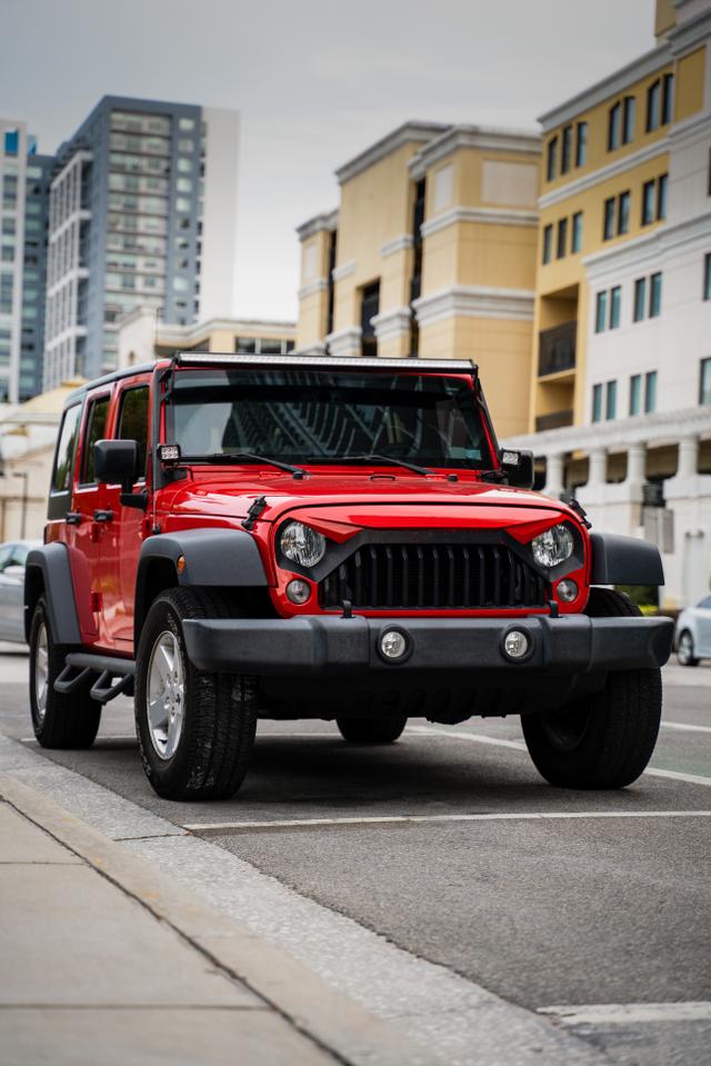 Which Jeep Wrangler Has the Best Gas Mileage? 